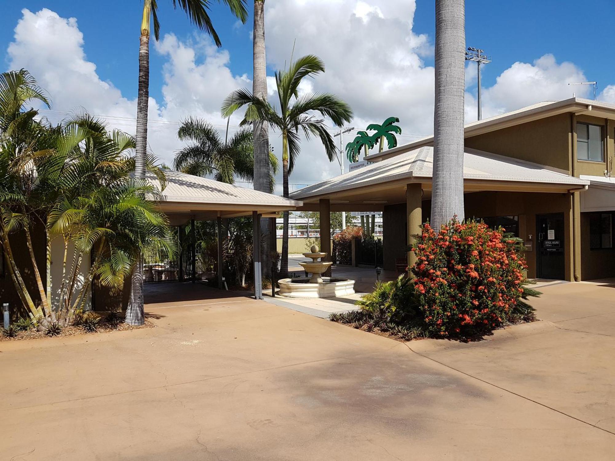 Rockhampton Palms Motor Inn Екстериор снимка