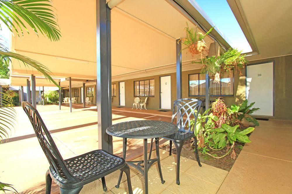 Rockhampton Palms Motor Inn Екстериор снимка